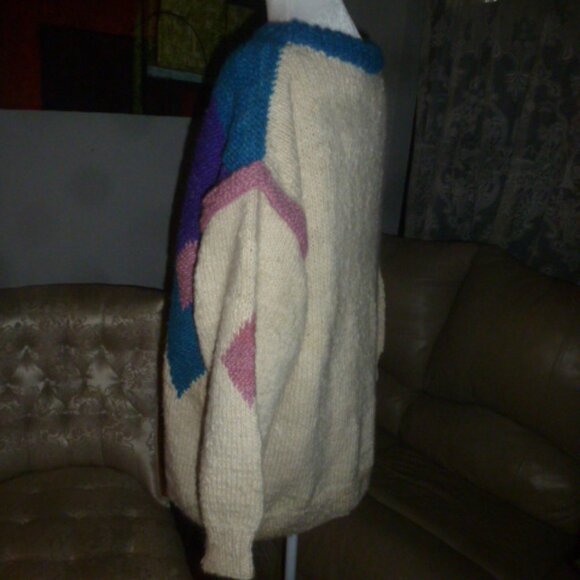 One-of-a-Kind Hand-Knit 100% Wool Oversized Sweater M/L – Chunky Off-White Artis - Picture 9 of 11